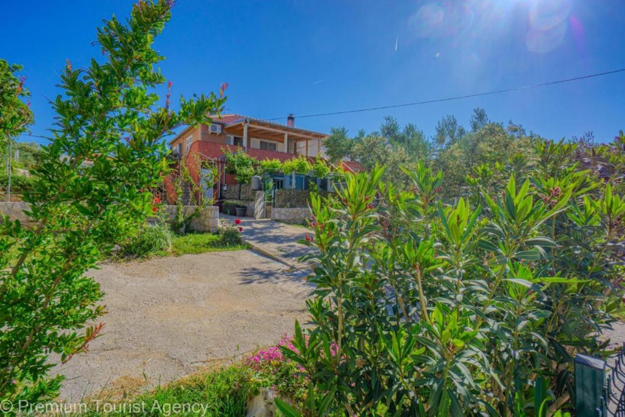 Sunset Apartment With Sea View Povljana Exterior photo
